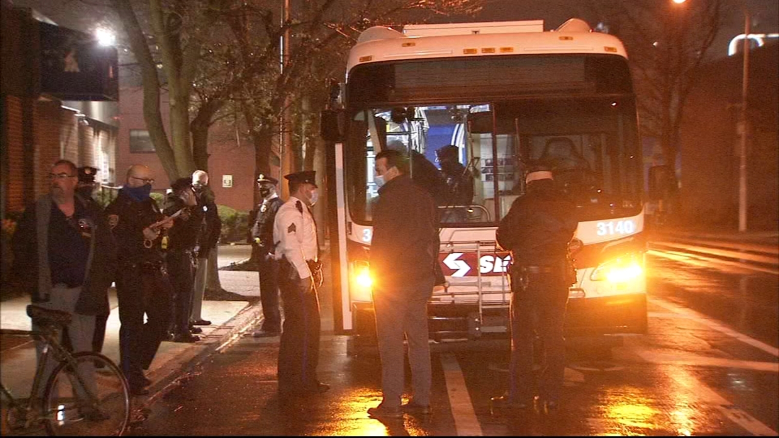 Philadelphia SEPTA stabbing: Man stabbed multiple times on Market ...