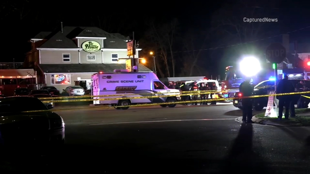 Shooting at Kenosha bar leaves 3 dead, 2 injured, officials say