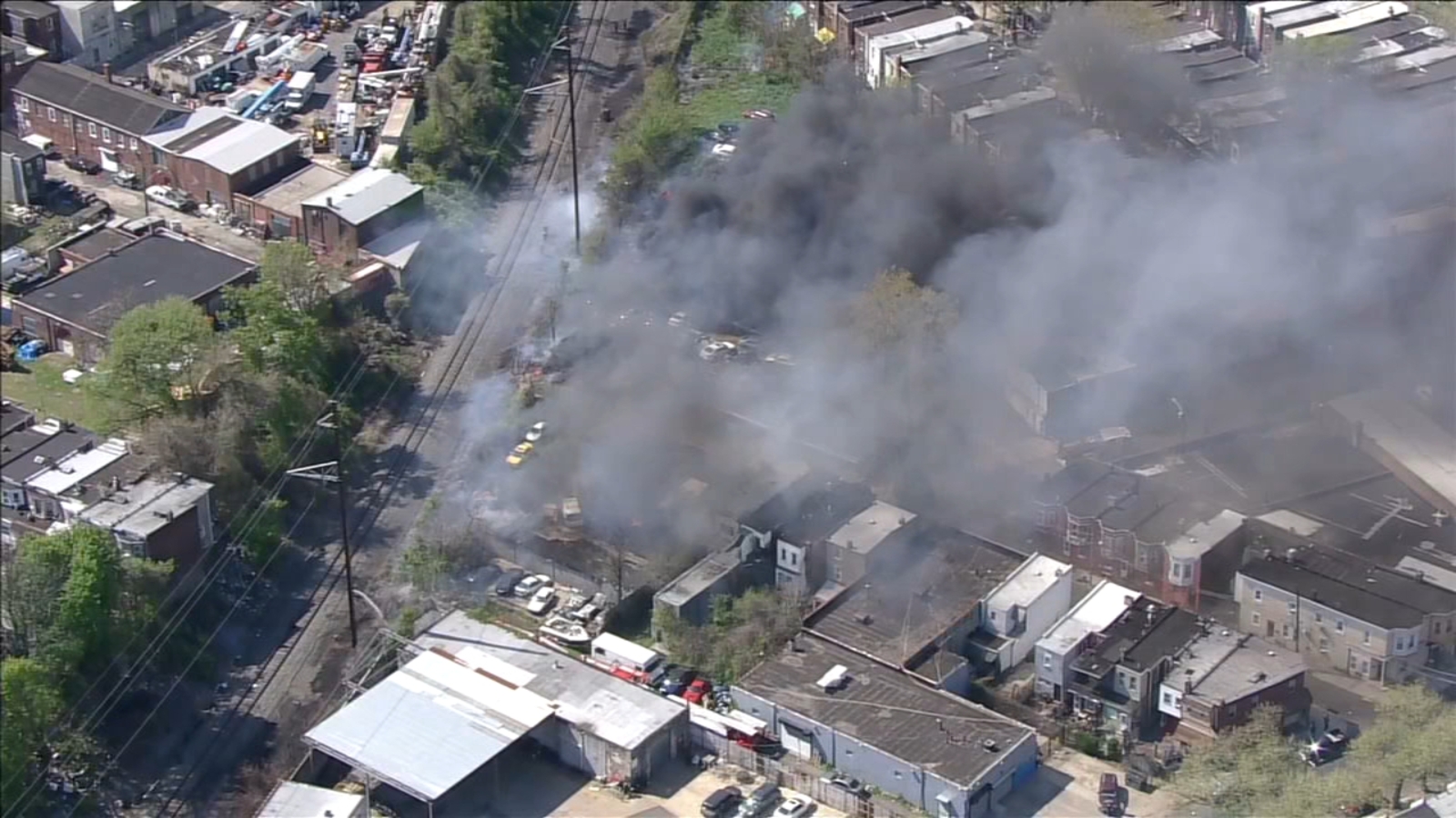Crews battle 4-alarm brush fire in Philadelphia's Hunting Park section ...