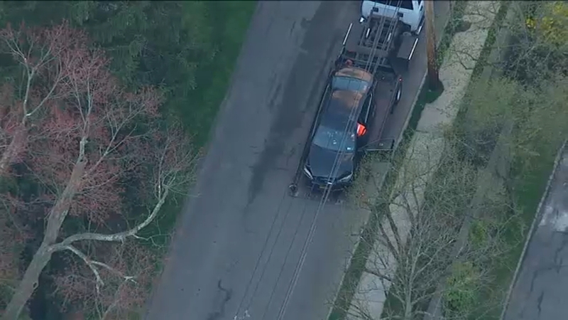 Car Crashes Into Rye Backyard During Police Pursuit In Westchester County Abc7 New York