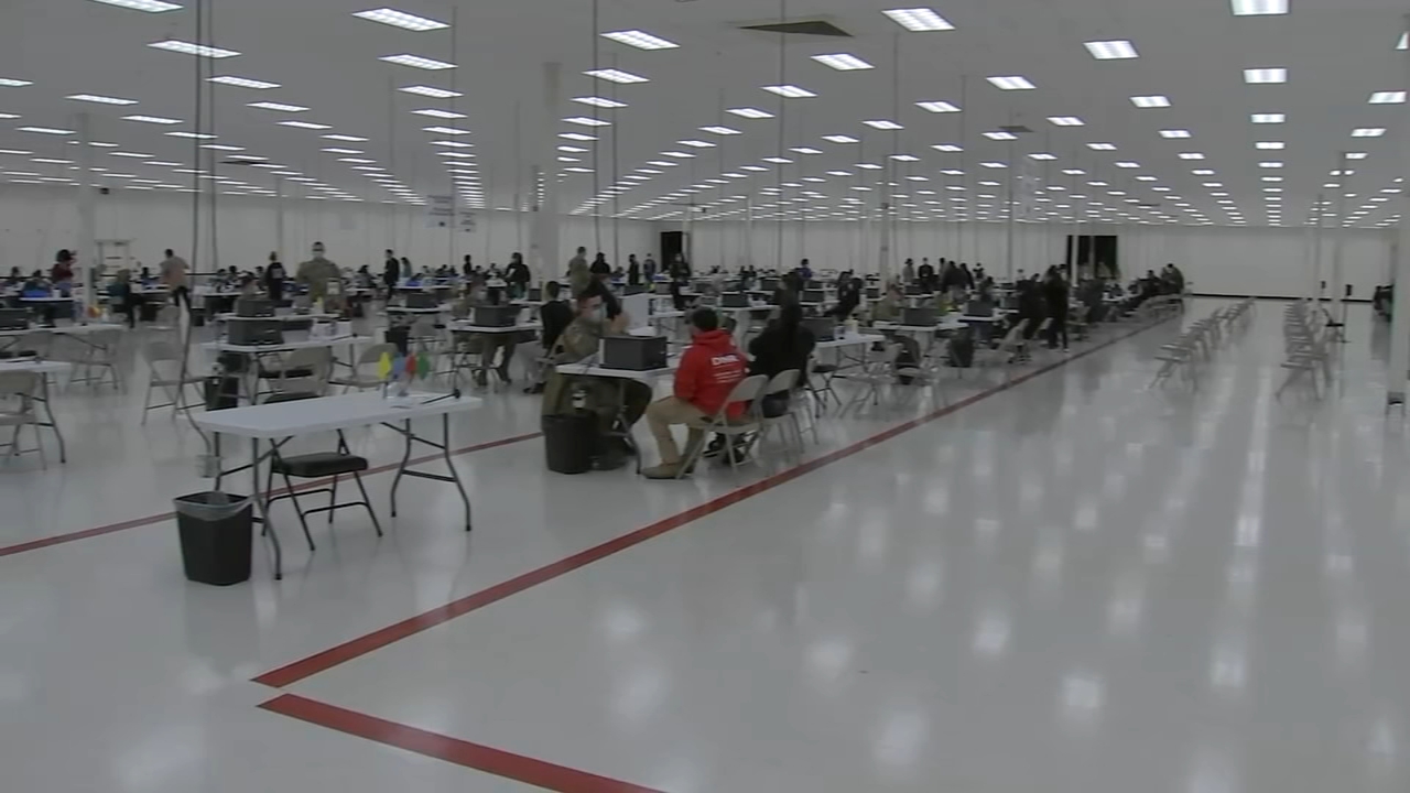 2 Cook Co. mass vaccination sites now taking walk-ins