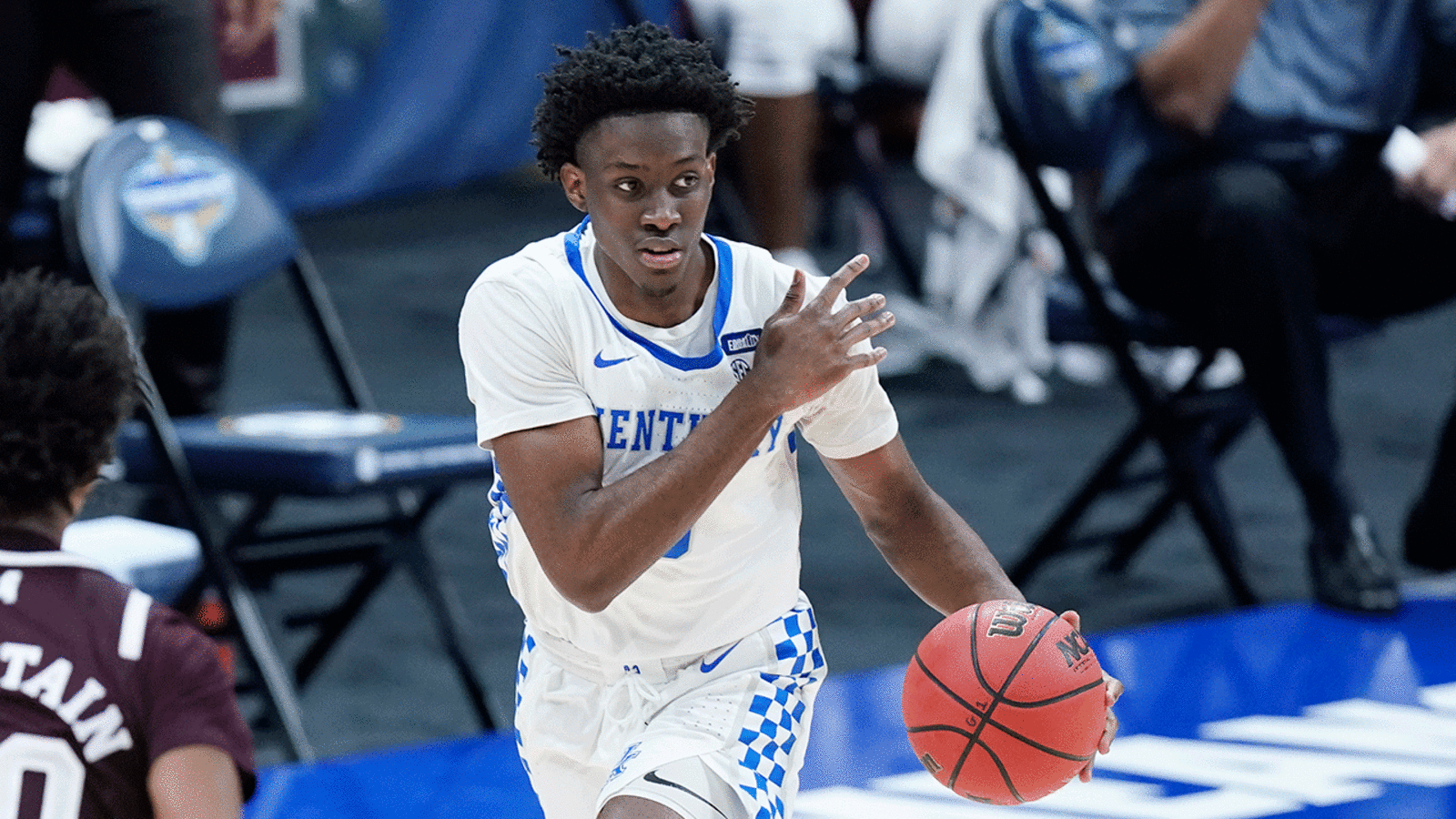 Terrence Clarke, former Kentucky Wildcats guard, dies at 19 following car crash in Los Angeles 1 Terrence Clarke, former Kentucky Wildcats guard, dies at 19 following car crash in Los Angeles