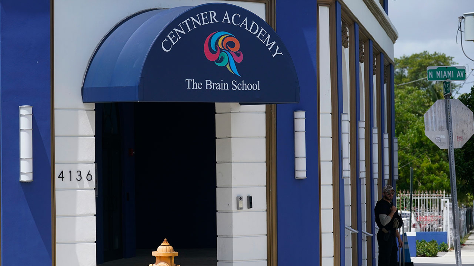 Florida private school won't employ vaccinated teachers 1 Florida private school won't employ vaccinated teachers