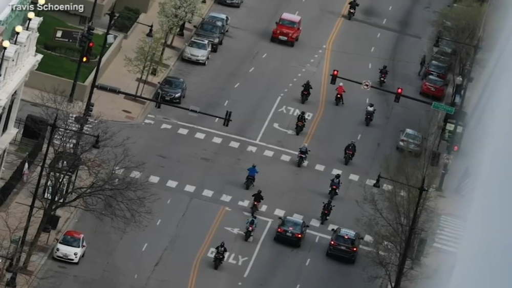 Motorcycle packs invade Chicago's downtown neighborhoods