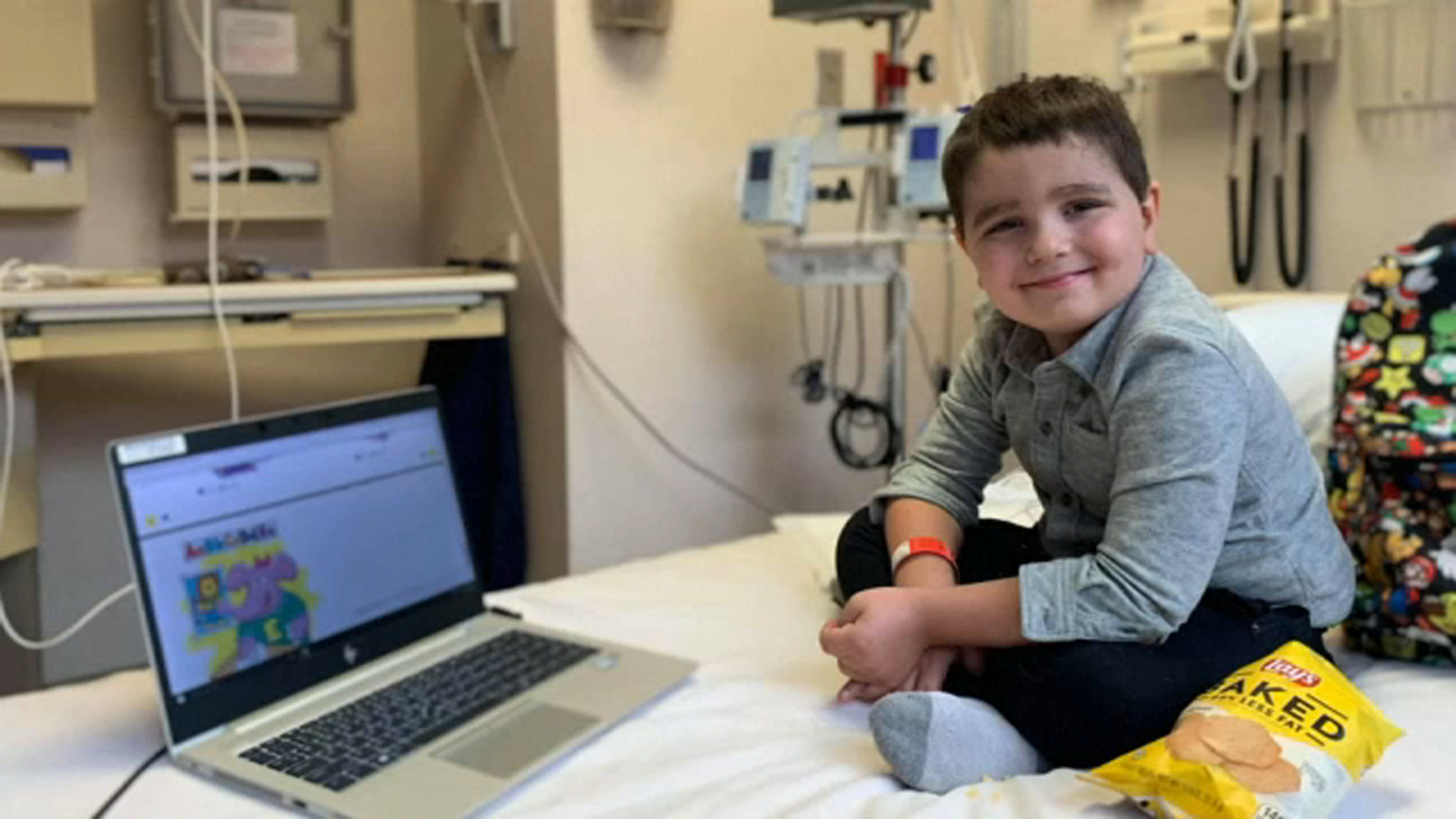 6-year-old returns to school a cancer survivor