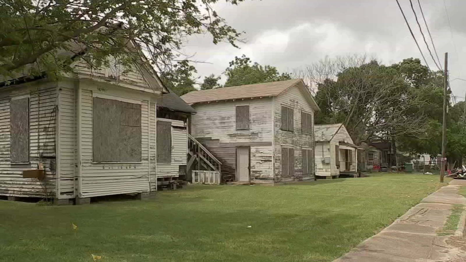 'They're killing us' neighbors say of contamination from railyard