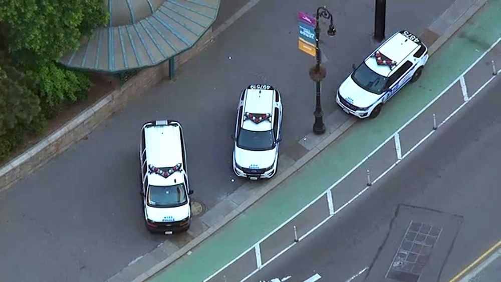 Four attacked in 12-minute span on subway