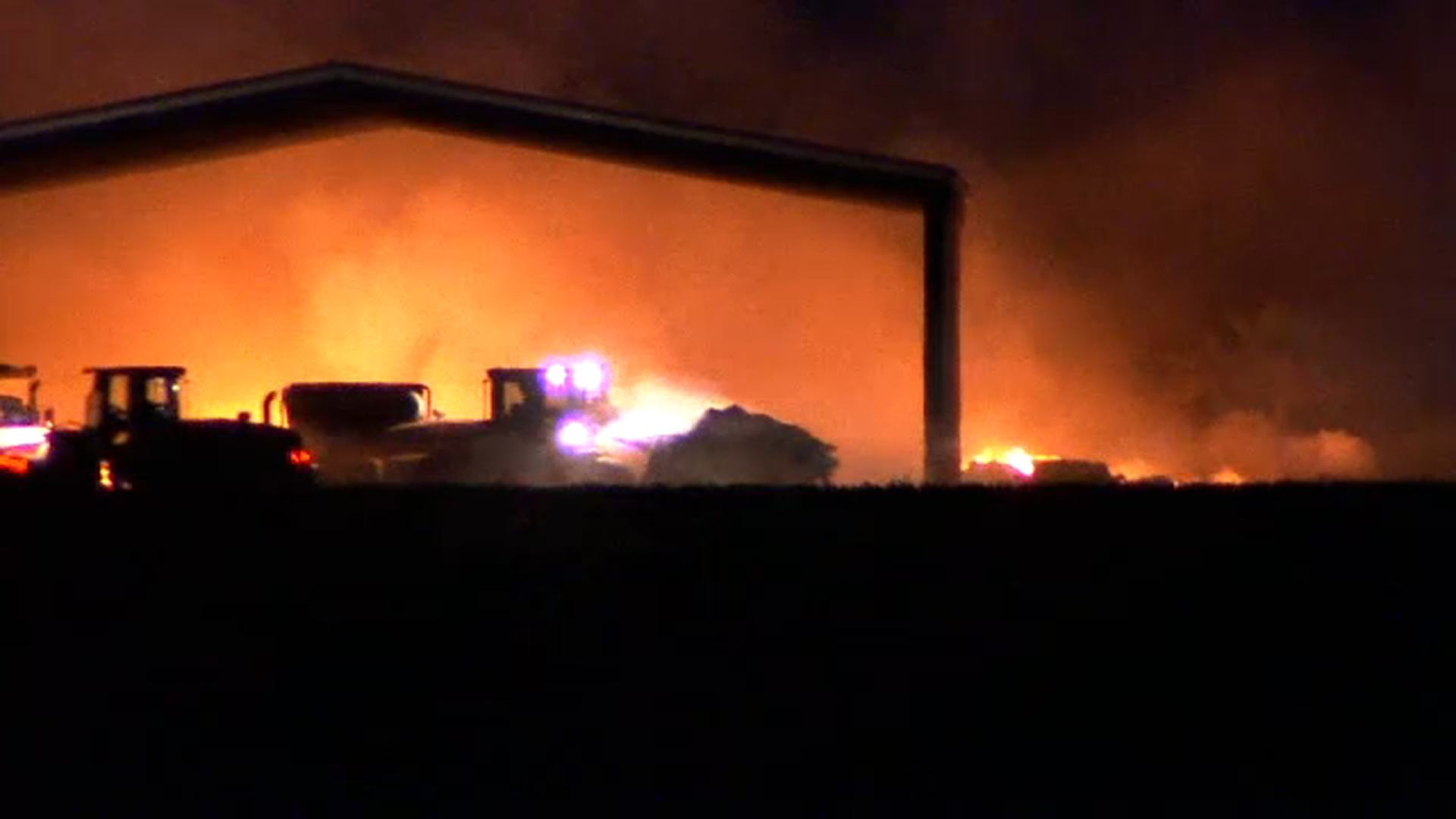 Giant Haystack Catches Fire In Madera County Abc30 Fresno