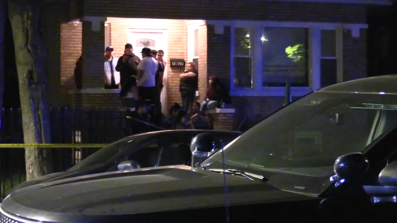 2 killed, 3 hurt in Gresham shooting: CPD