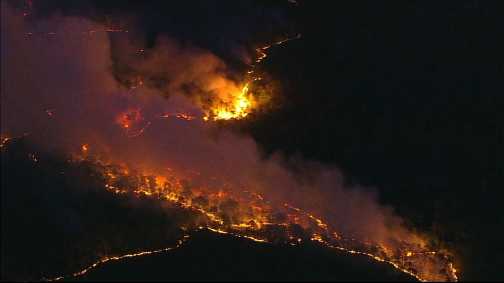 Wildfire consumes hundreds of acres in South Jersey