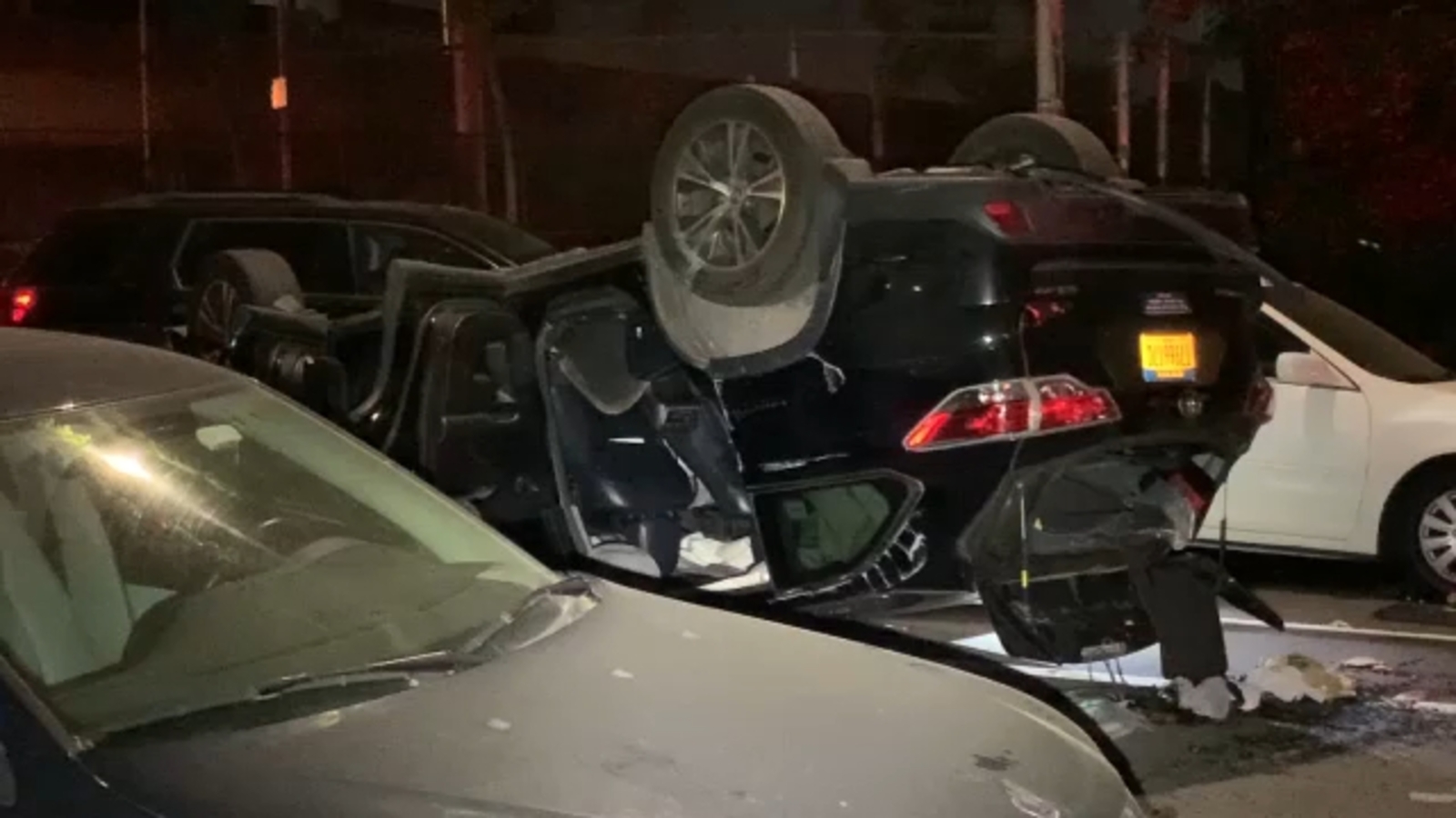 Brooklyn deadly crash: 1 man killed after striking postal truck ...