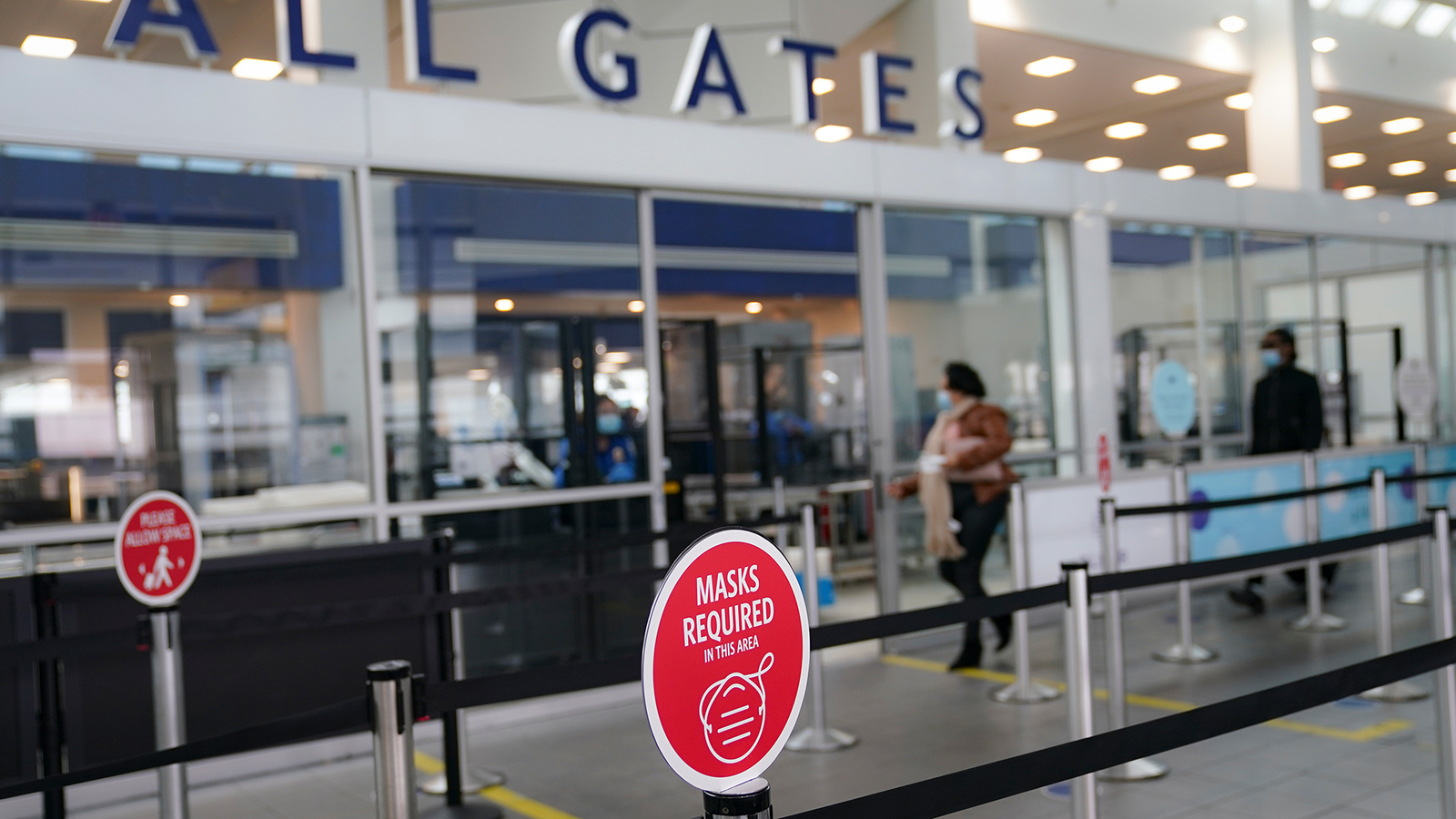 COVID NY Update State to set up popup vaccine sites at 7 airports