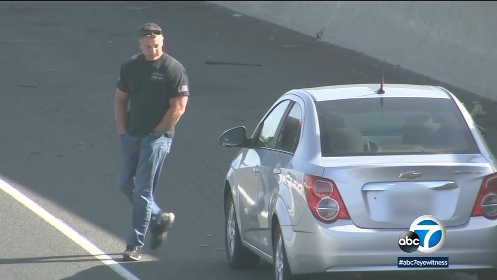 Boy, 6, dies after being shot in road-rage incident on 55 Fwy in OC