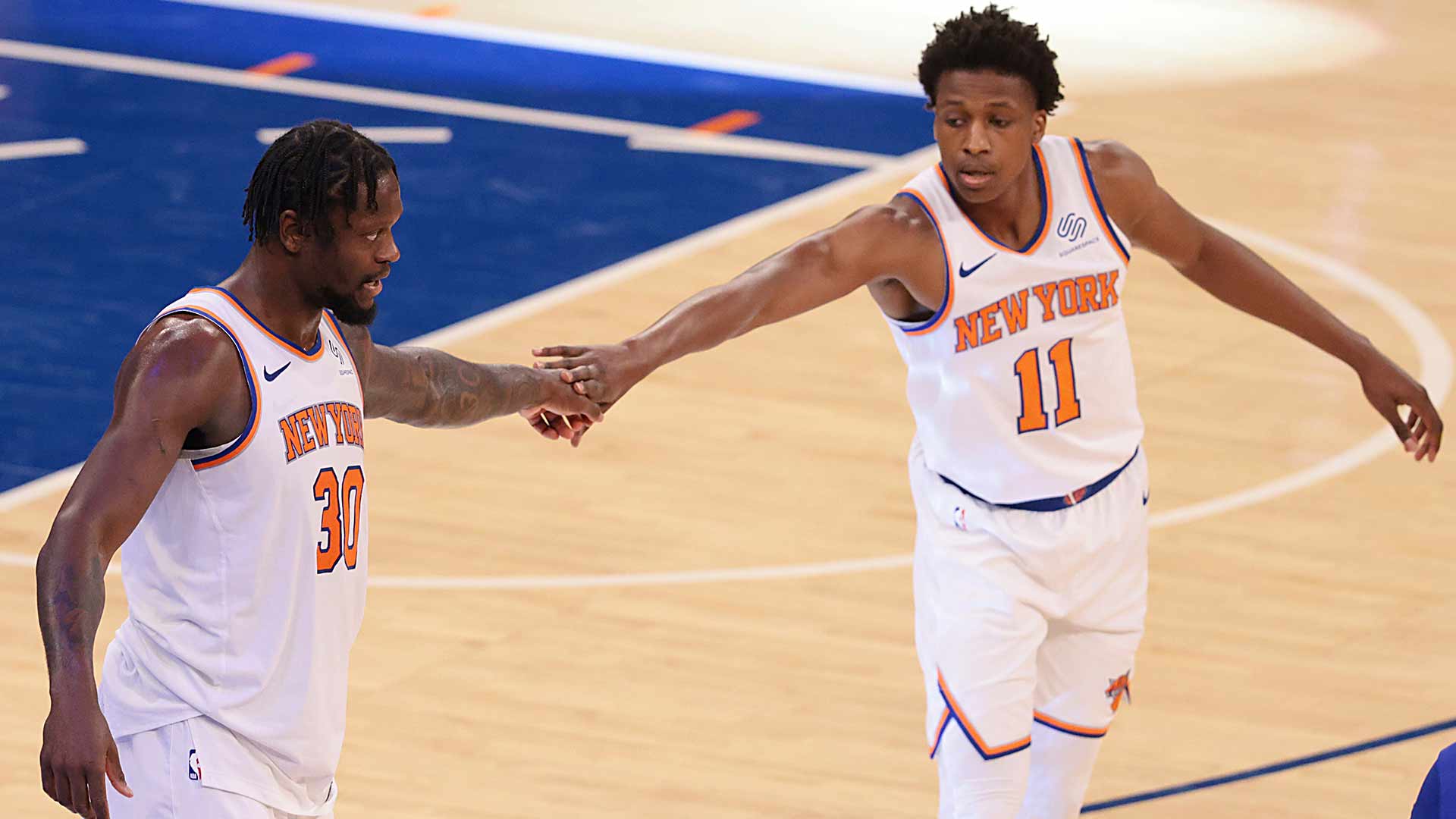 15,000 fans expected tonight at MSG for Knicks 1st playoff game
