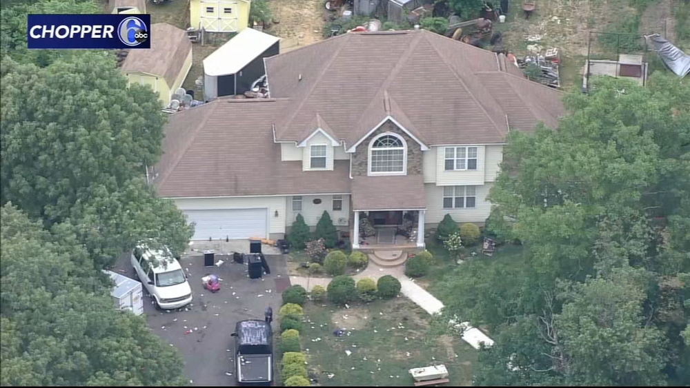 2 dead, 12 injured after mass shooting at NJ house party
