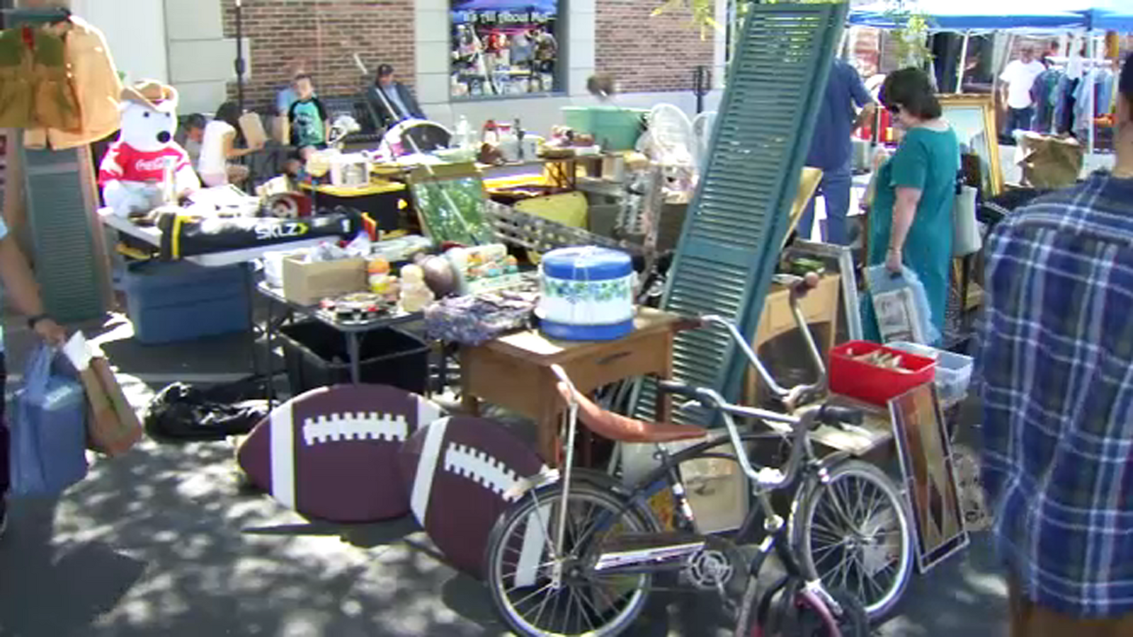 old-town-clovis-vintage-and-antique-market-2021-abc30-fresno