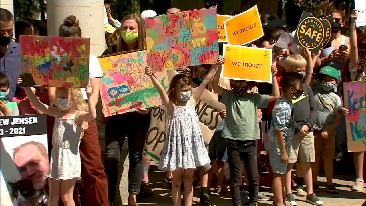 Students, advocates rally in honor of beloved teacher killed in crash