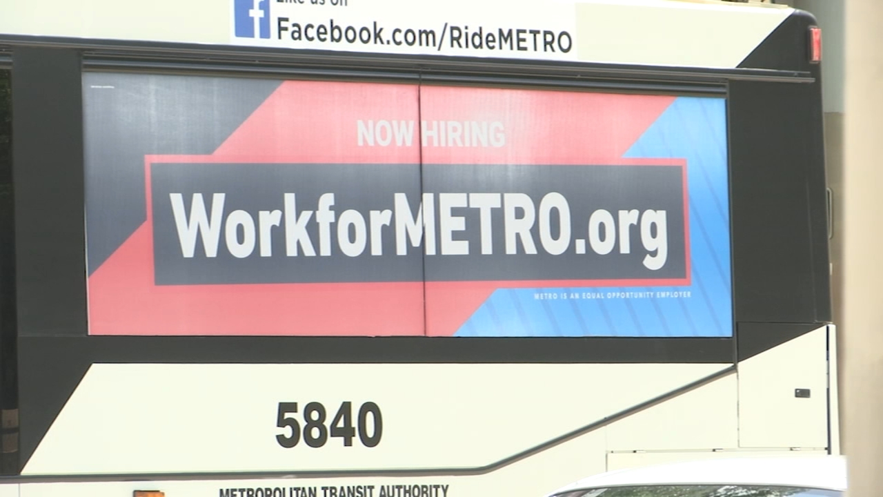 METRO offering up to $4,000 sign-on bonus for bus drivers, mechanics