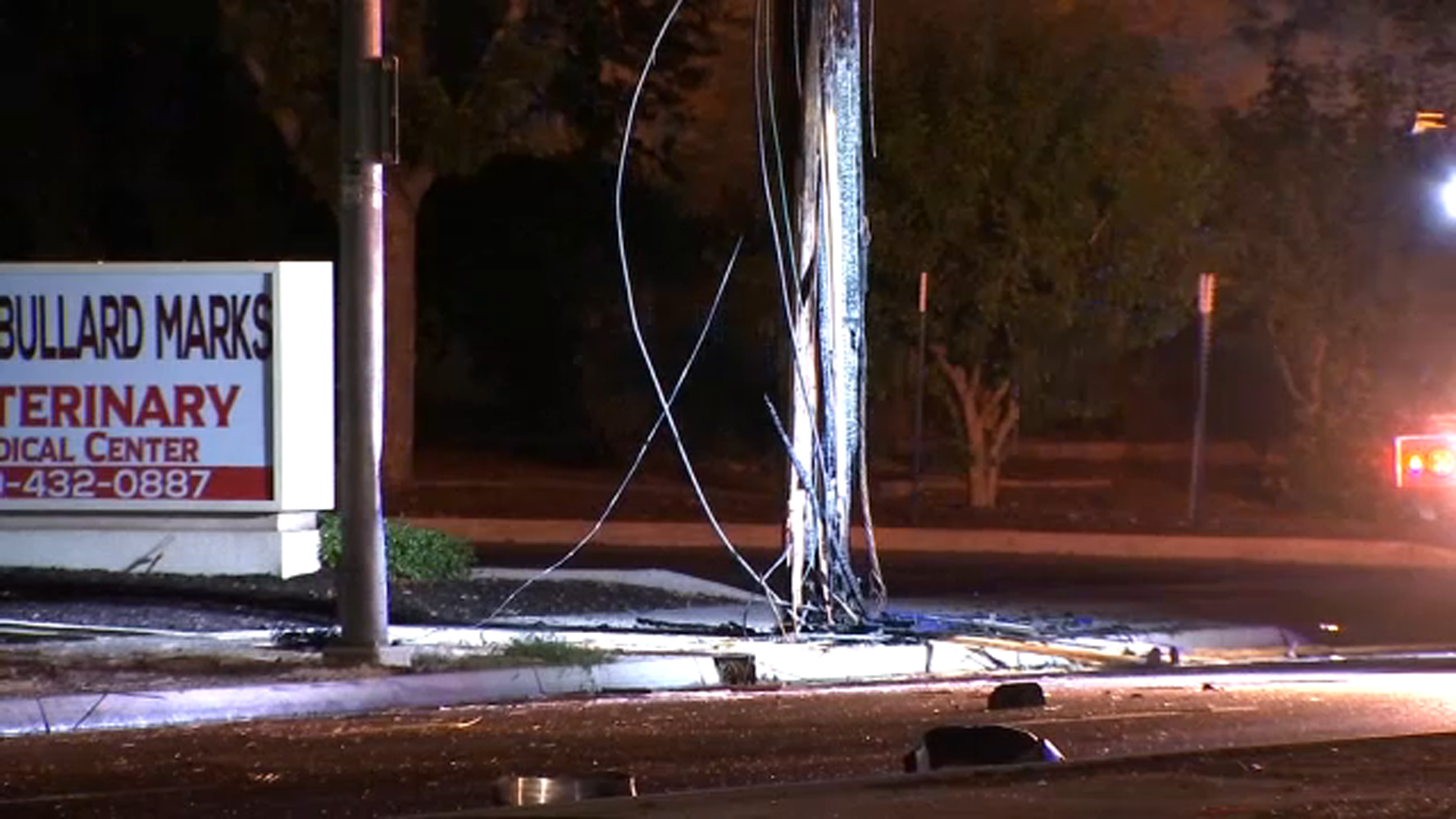 Crash into power pole sparks small grass fire in northwest Fresno