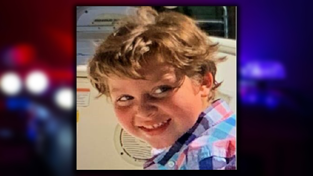 Fake cop played role in missing 6-year-old boy's disappearance, grandma says