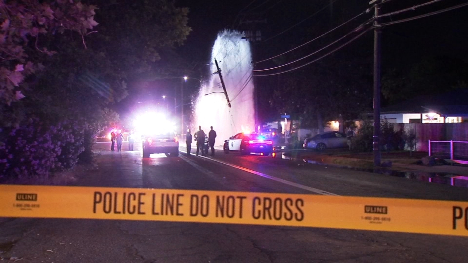 Power knocked out to northwest Fresno area after shooting victims crash