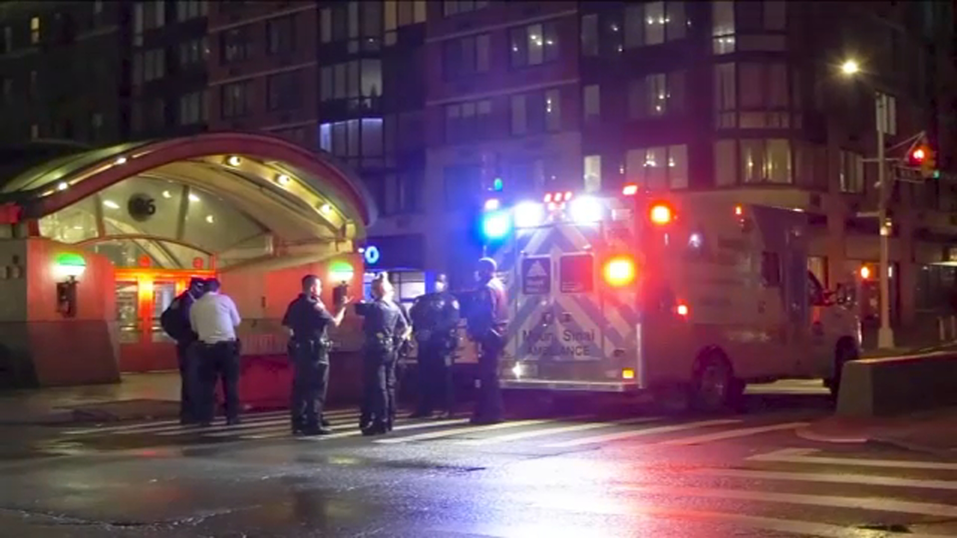 2 slashed on dispute on subway; 2nd incident in a matter of hours