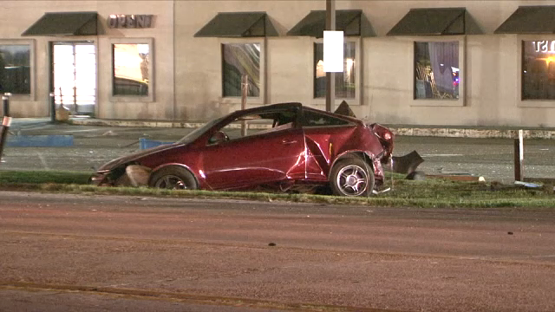 Woman dead in single-vehicle crash in NW Harris County