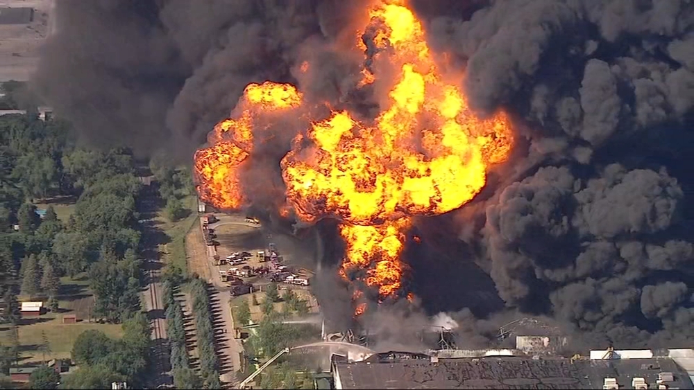 'Catastrophic' Rockton chemical plant fire continues burning for 2nd day