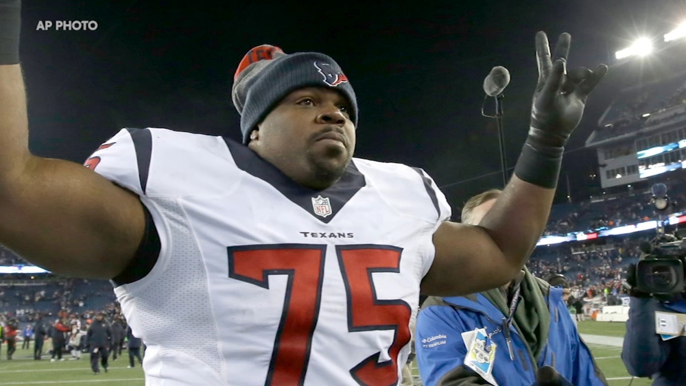 Former Texans star's son accused of stealing dad's rings