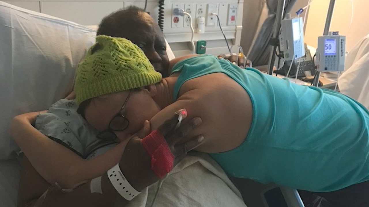 Fresno athlete donates kidney for ex-classmate's dad