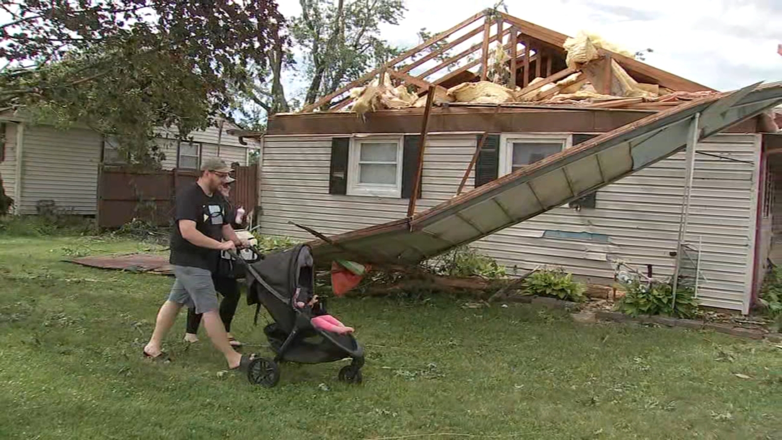 Chicago weather EF3 tornado reported in DuPage County, with damage reported in Woodridge