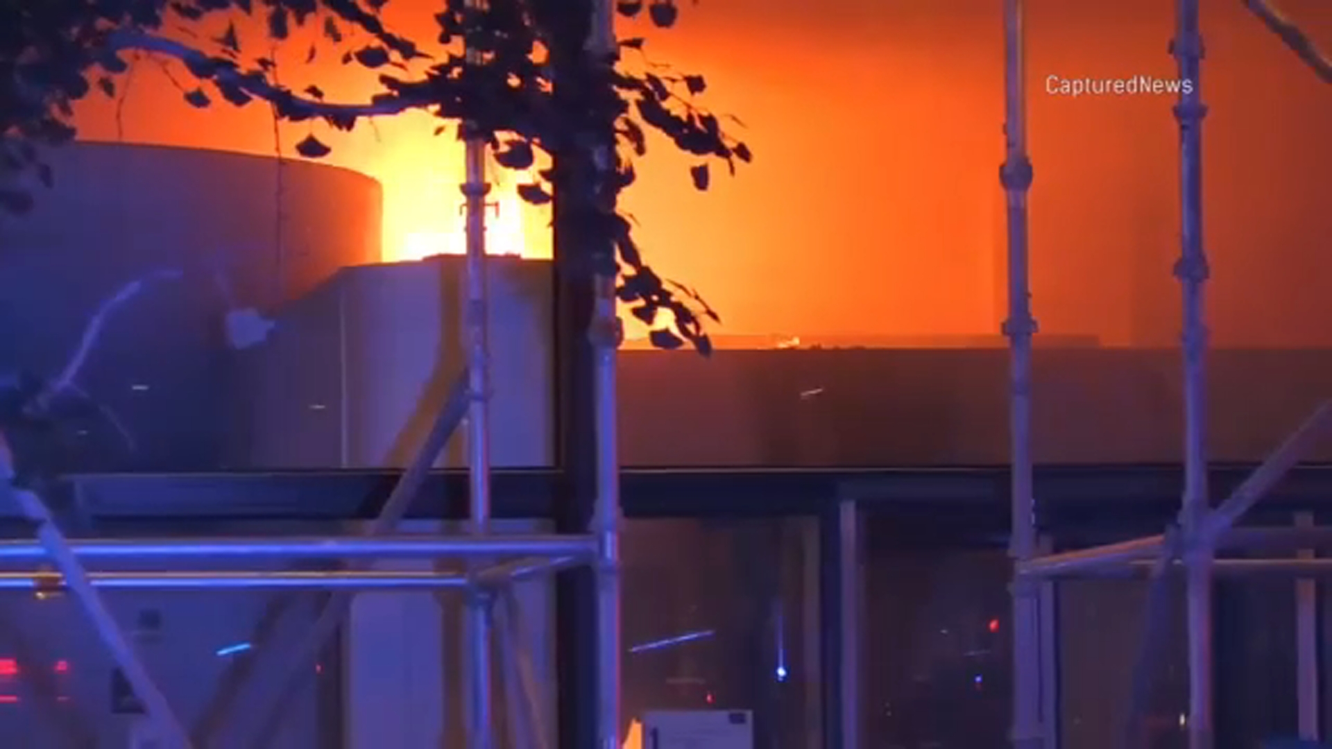 Loop high-rise fire breaks out at Citibank, Cook County building: CFD
