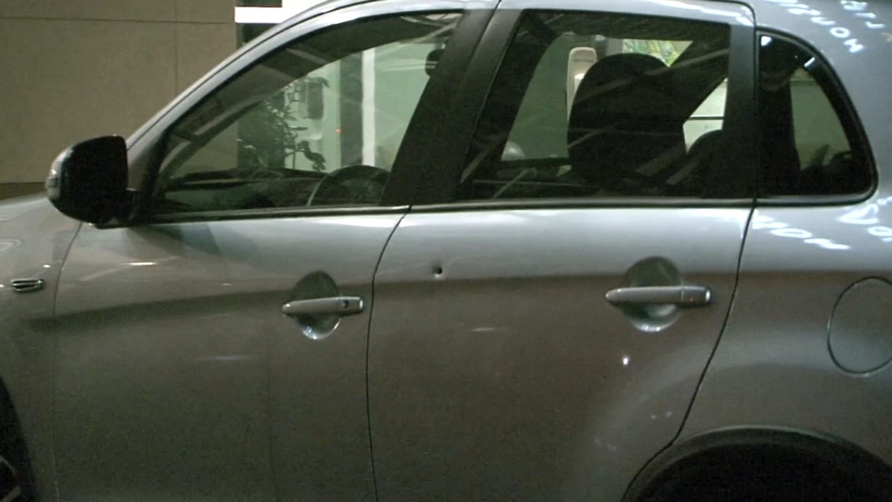 17-year-old killed after suspect opens fire on SUV in SW Houston