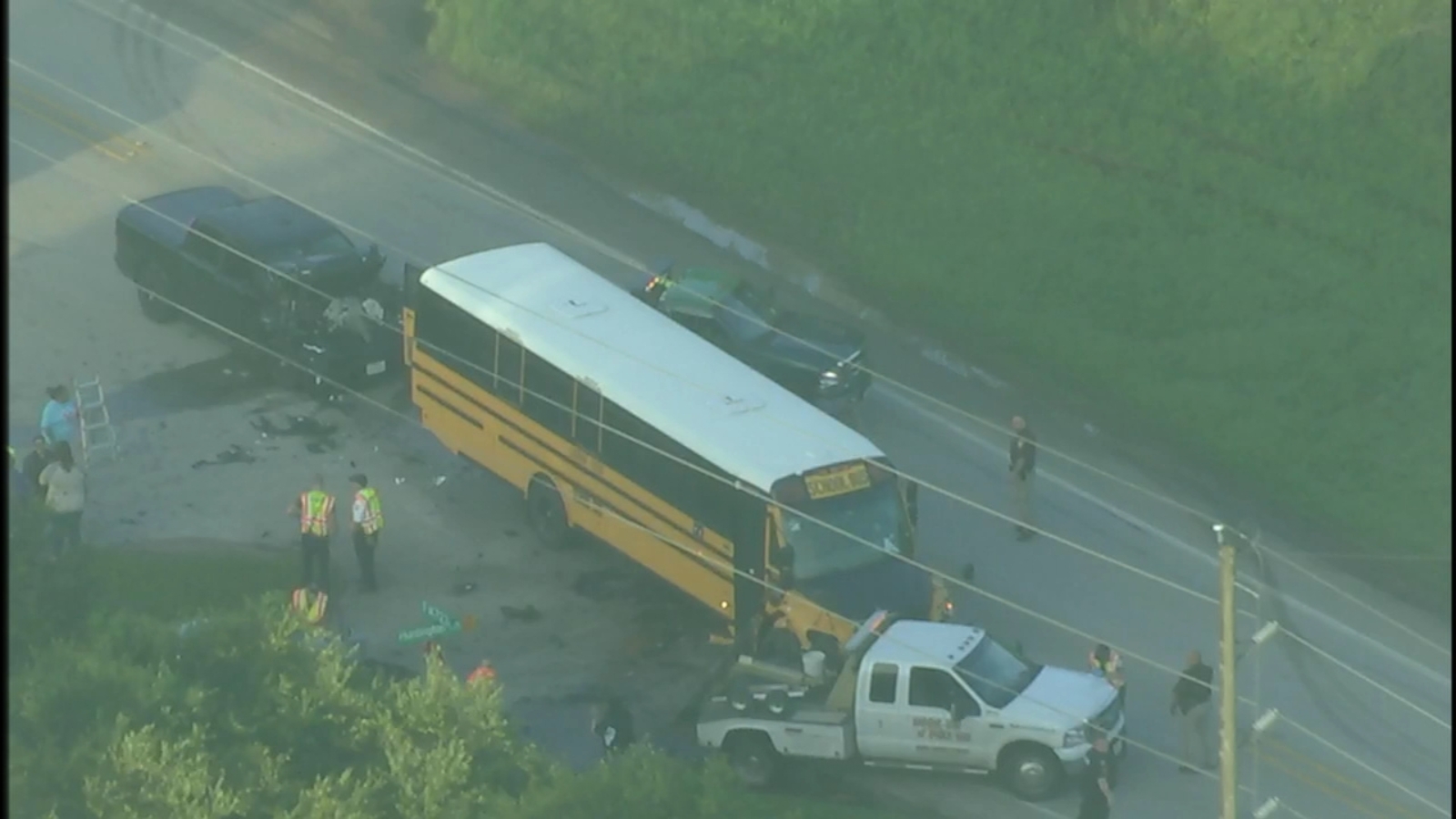 Houston traffic: 1 injured in crash involving Lamar Consolidated ISD ...