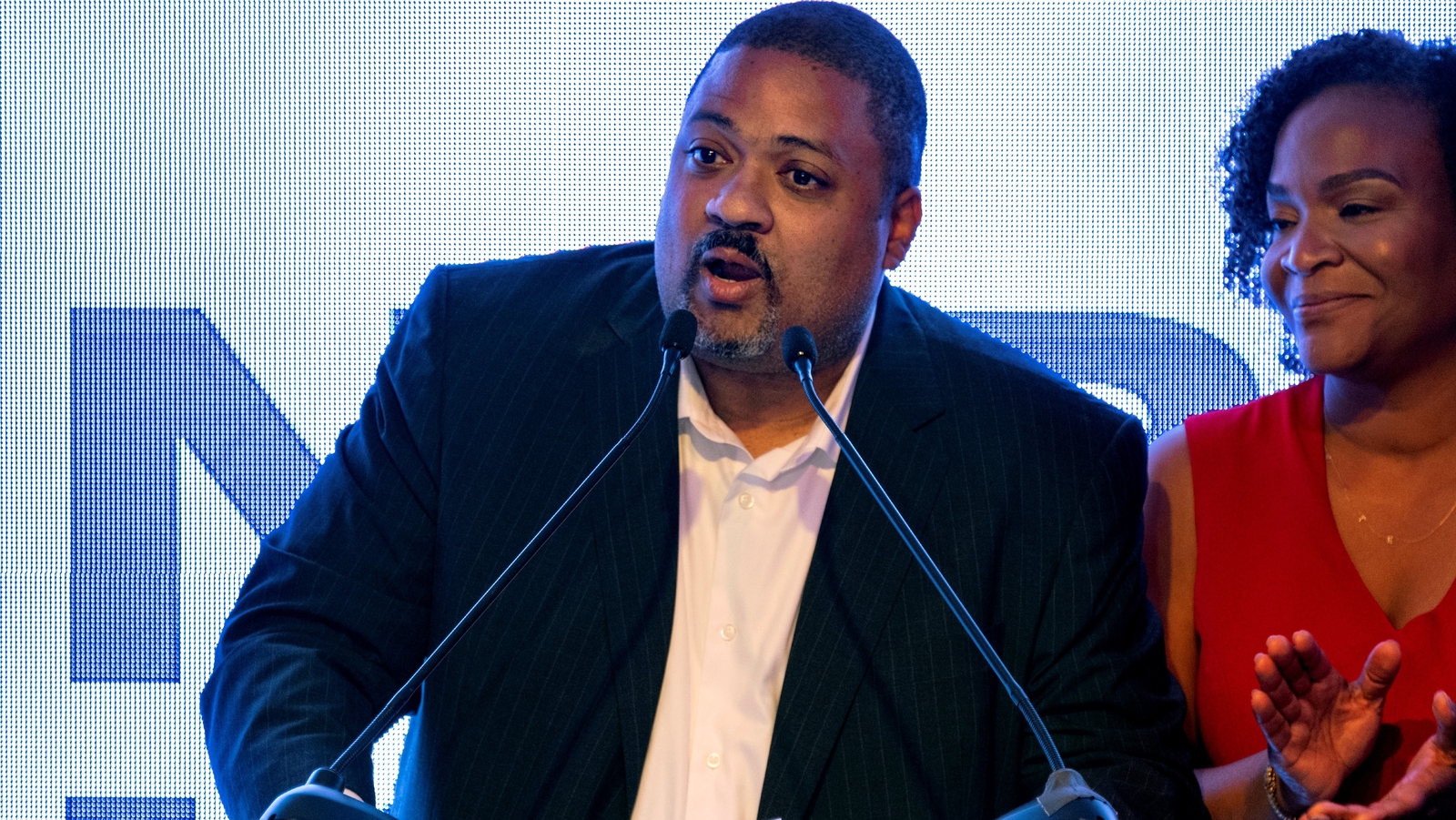 Alvin Bragg poised to be 1st Black Manhattan District Attorney after