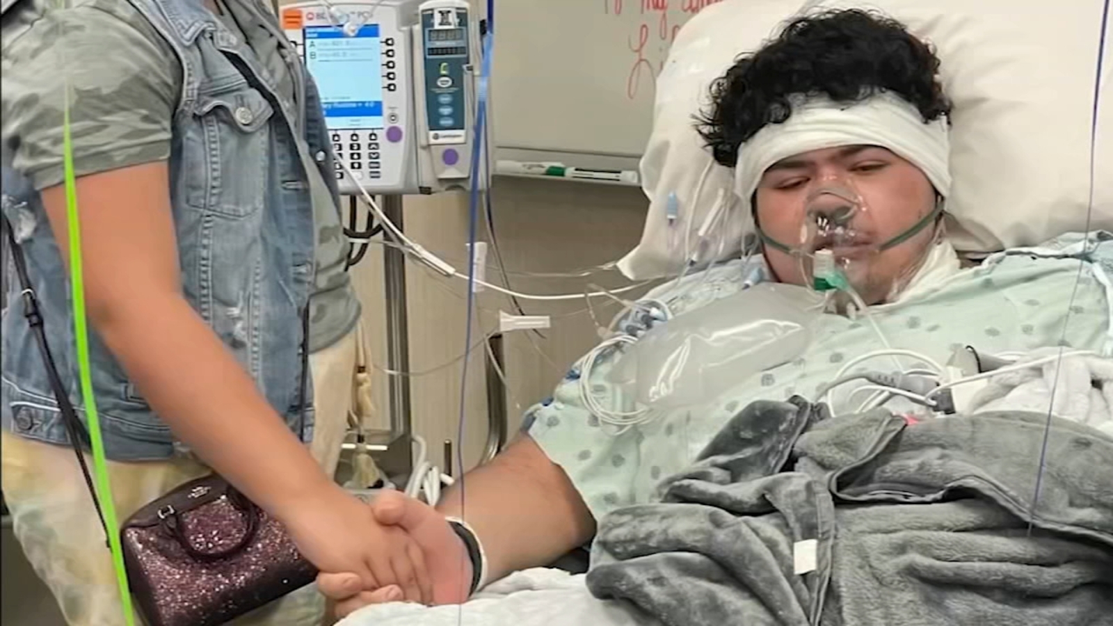 2 Lake Station teens in ICU mo...