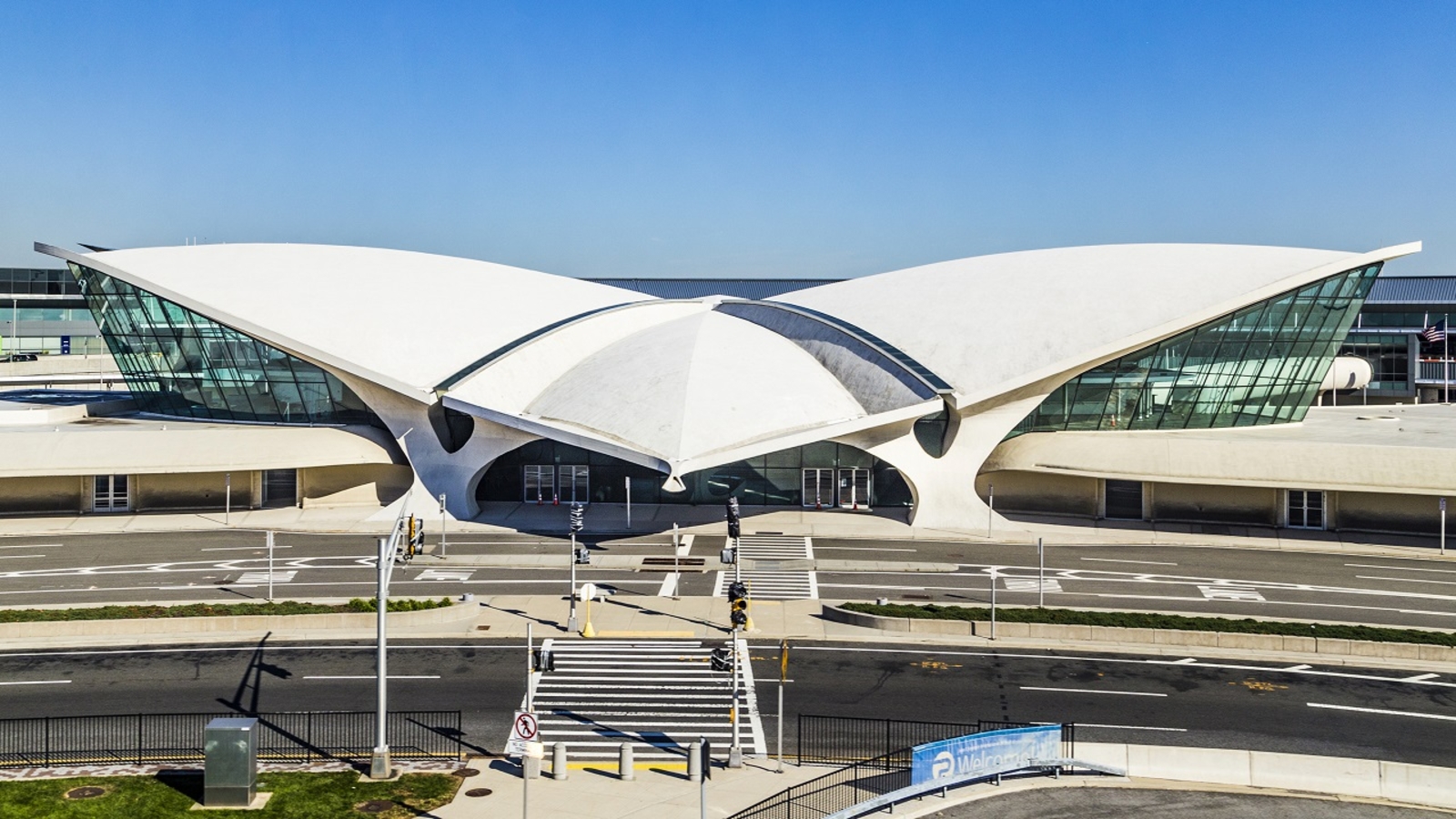 Water leak at JFK Airport caused delays, held flights ABC7 New York