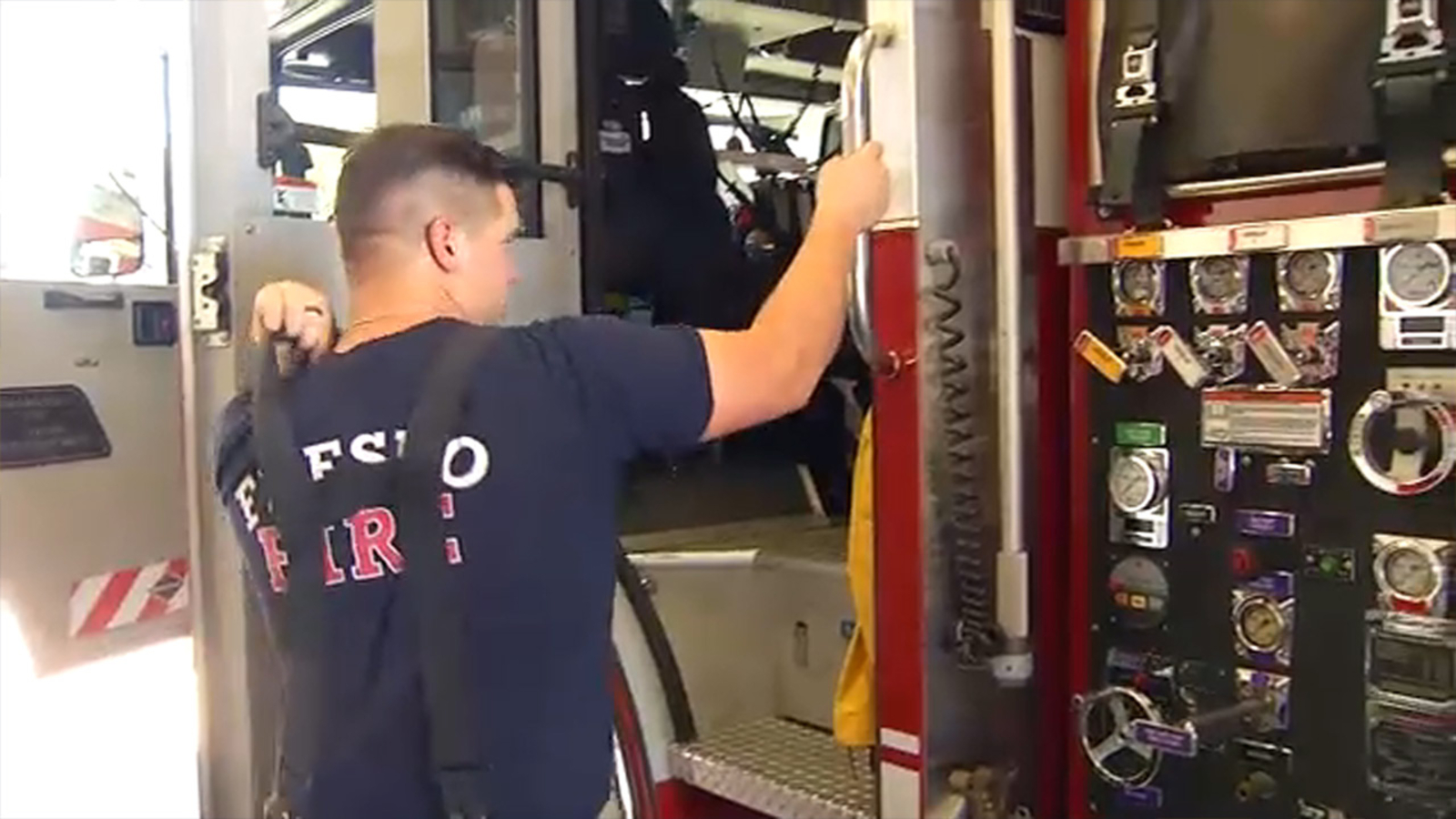 Fresno firefighters gear up for busy Fourth of July night ABC30 Fresno