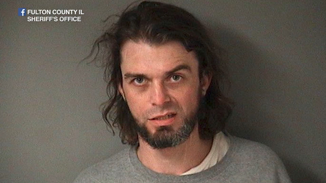 3 inmates captured, 1 on loose after escape from IL near Peoria