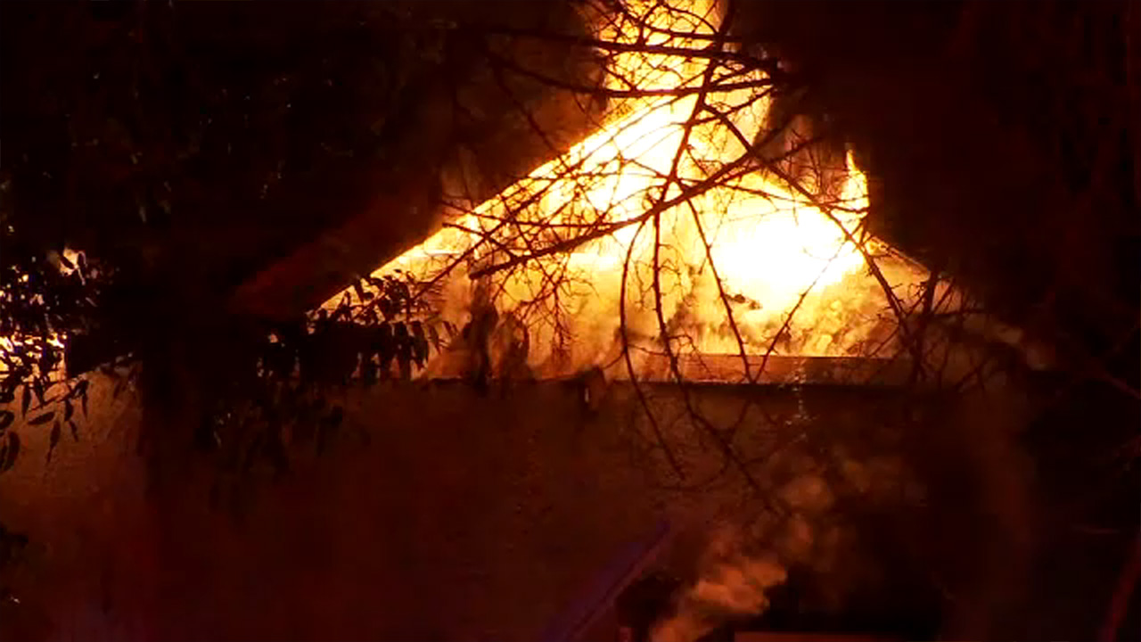 Fire destroys Madera County home