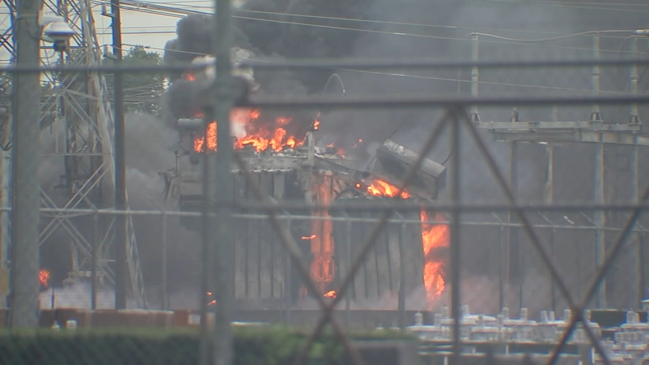 Mineral oil catches fire on CenterPoint substation
