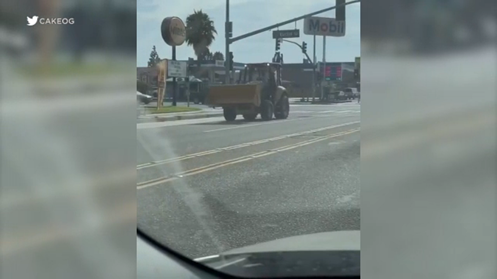 Man driving tractor leads police on chase through Anaheim, Buena Park ...