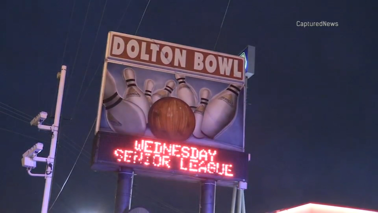 3 shot in separate shootings near Dolton bowling alley