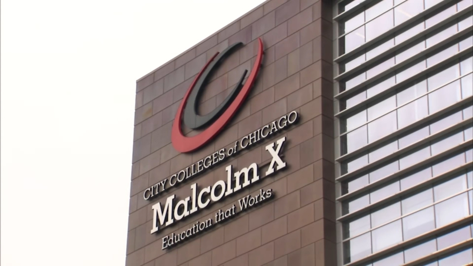 Opioid Deaths 2020 Malcolm X College Offers New Opioid Impacted Family Support Program To Battle Drug Problem Abc7 Chicago