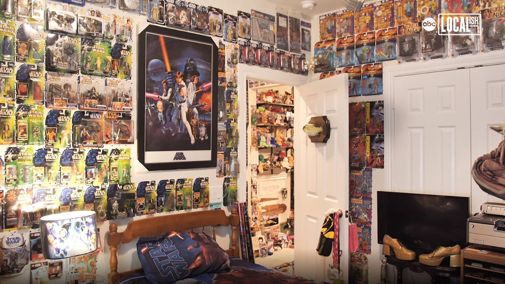 Star Wars super fan's collection took decades to build!