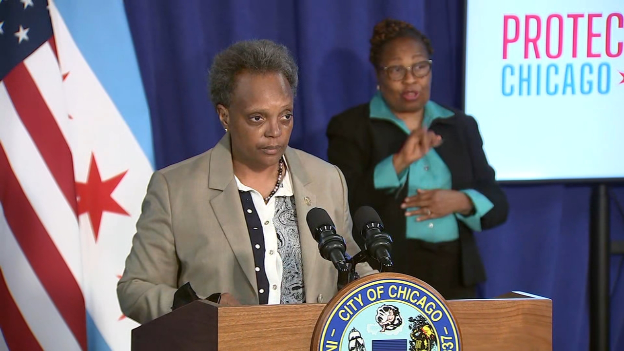 Mayor Lightfoot urges Chicagoans to get vaccinated as Delta variant cases rise