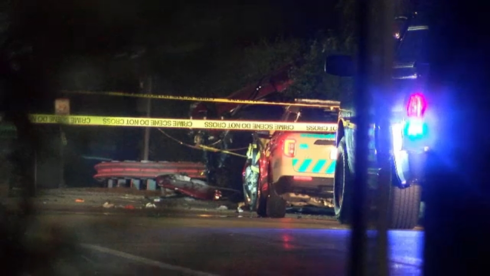 5 killed in head-on collision on Long Island