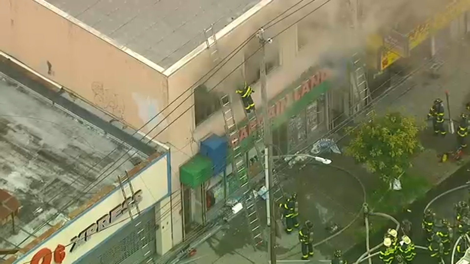 4-alarm fire burns through Coney Island business