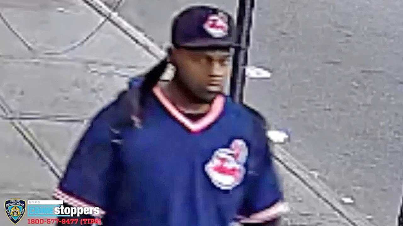 Anti-Muslim attacker sought in Queens