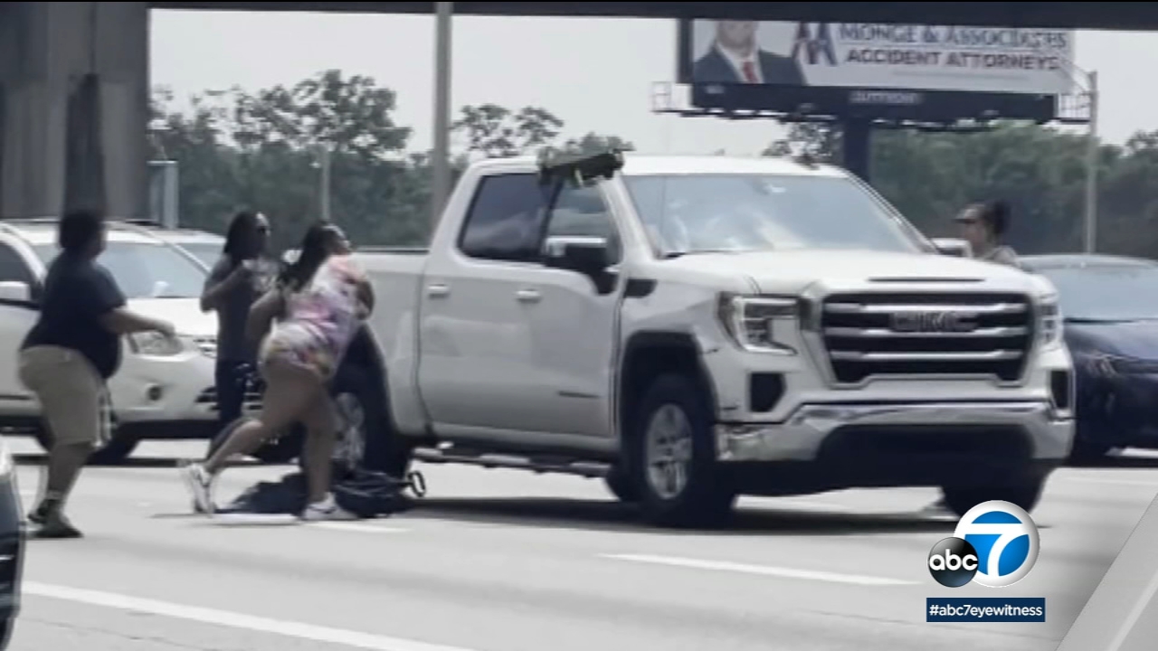 Good Samaritans smash window to save driver having medical emergency
